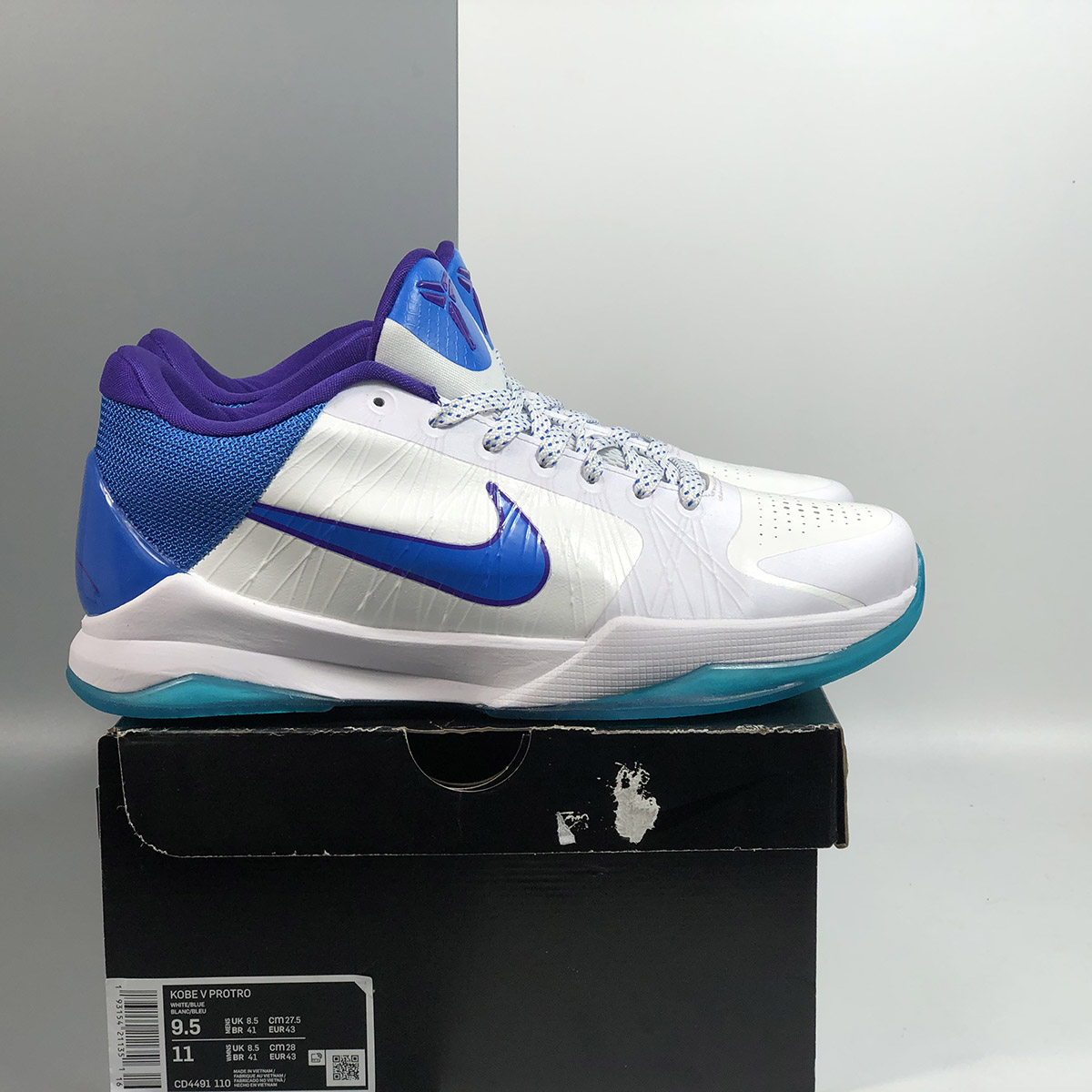 kobe 5 blue and white
