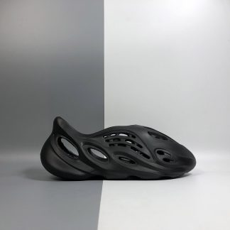 adidas yeezy foam runner black