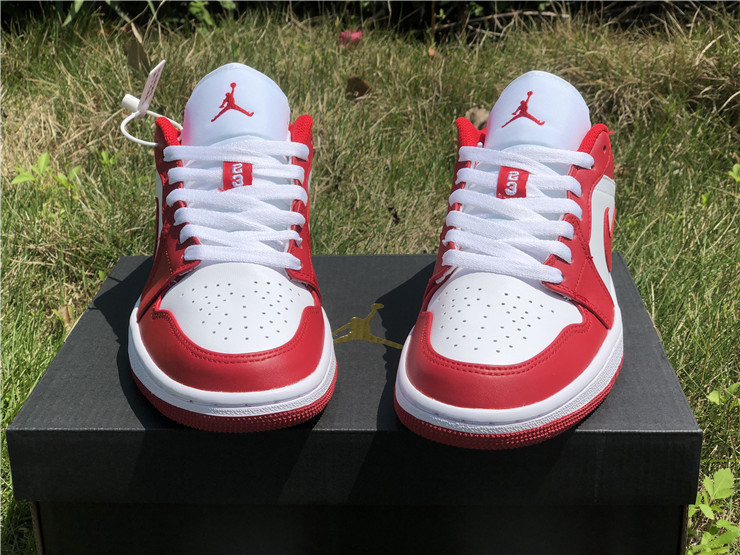 red white low 1s