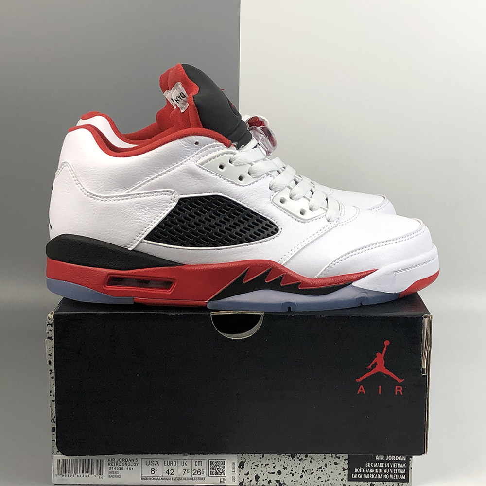 red jordan 5 retro