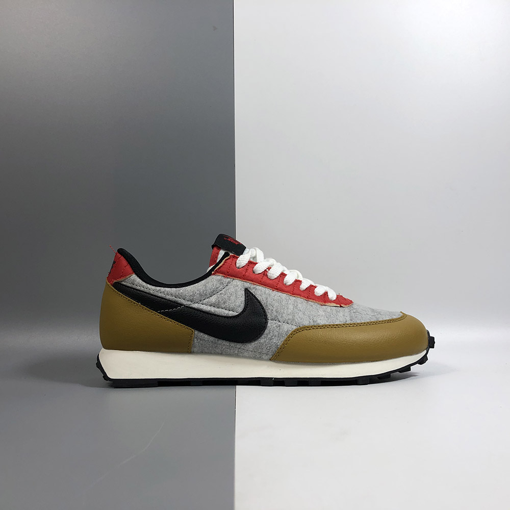 nike daybreak university red gold suede