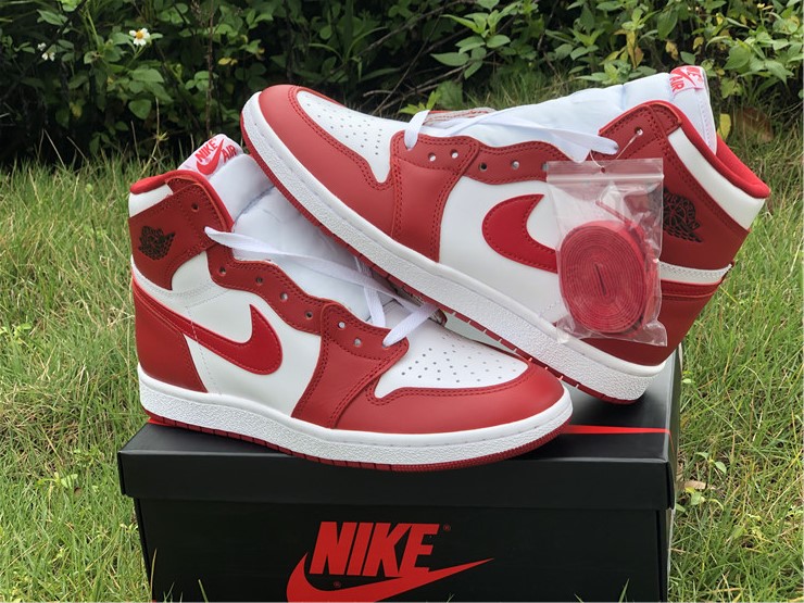 Air Jordan 1 High '85 “Chicago” Varsity Red/White-Black For Sale – Gtbanklr