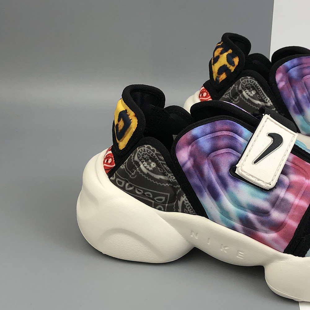 Kyrie 5 x Friends Men 's Basketball Shoe Nike Nike kyrie