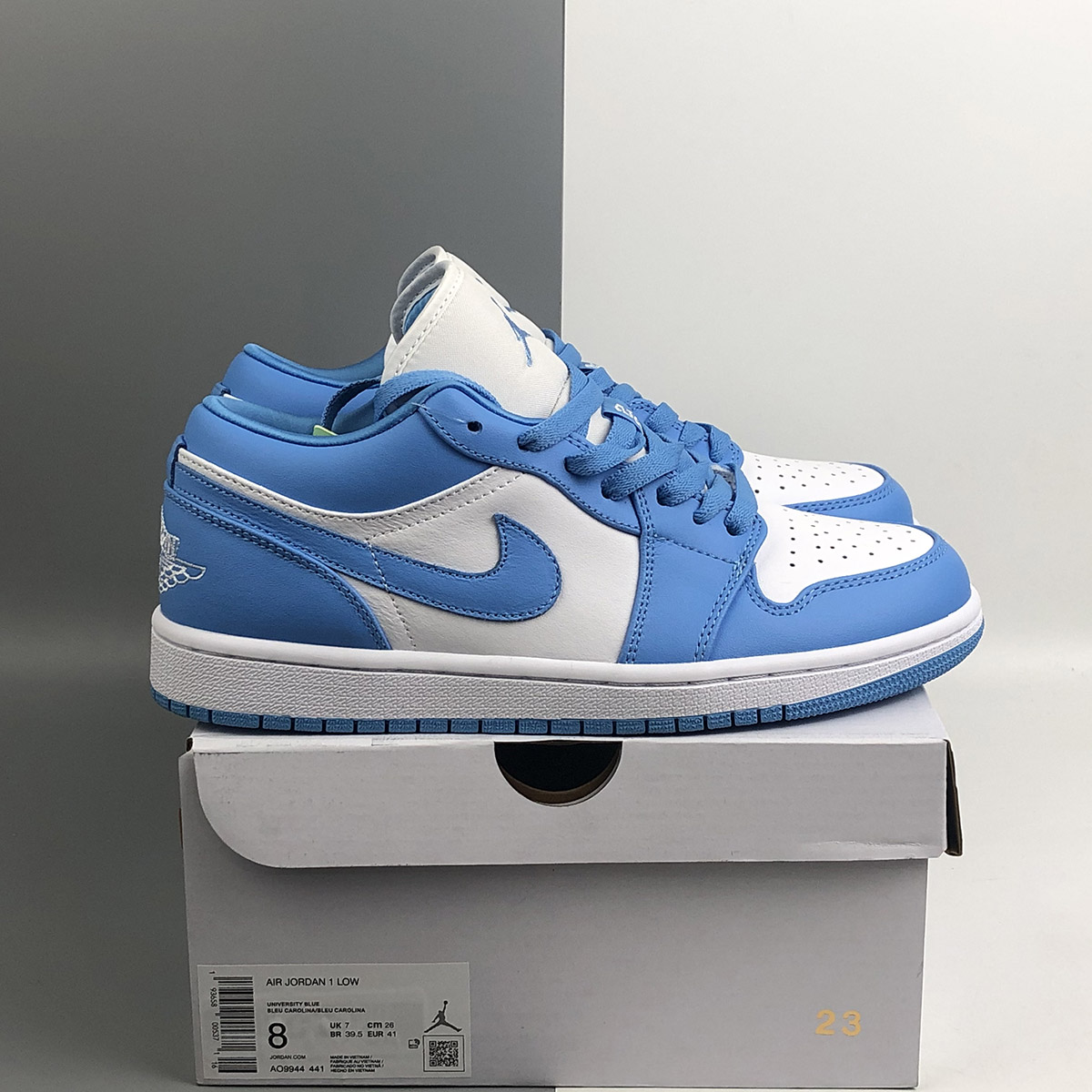 nike air jordan 1 low blue and white