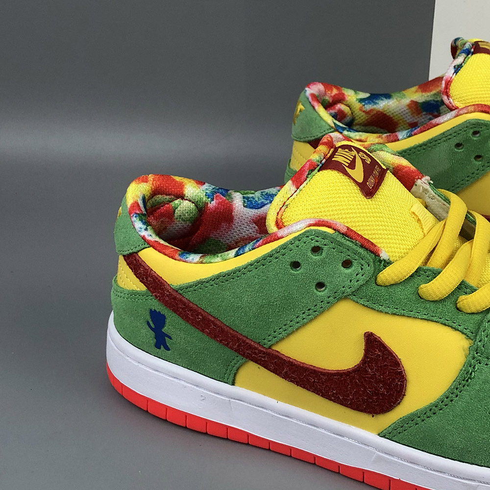 Sour Patch Kids x Nike SB Dunk Low Orange Green Red For Sale – The Sole ...