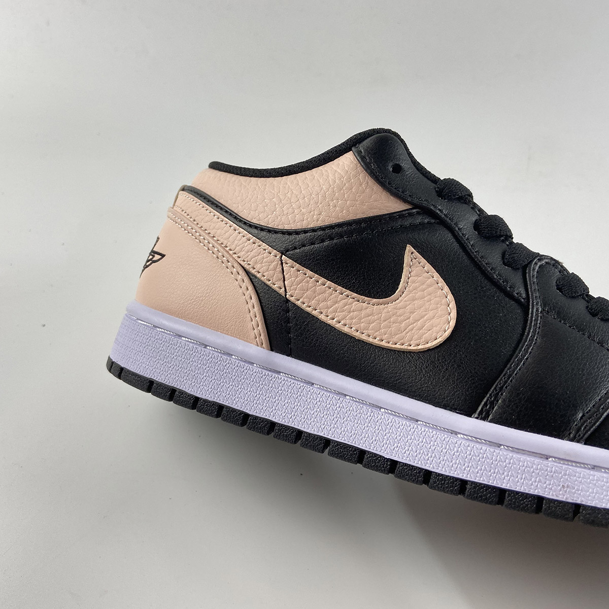 jordan 1 low crimson tint