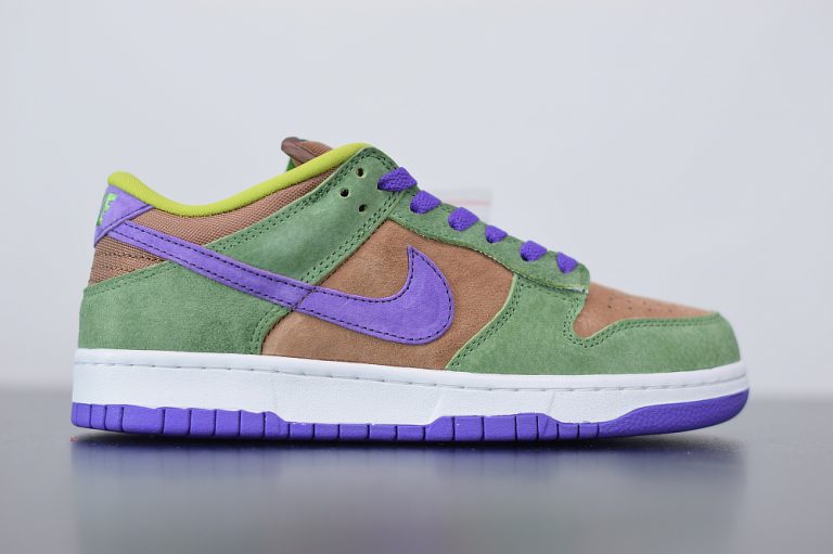 Dunk Low âCourt Purpleâ & âClassic Greenâ - Lucked Out Laces