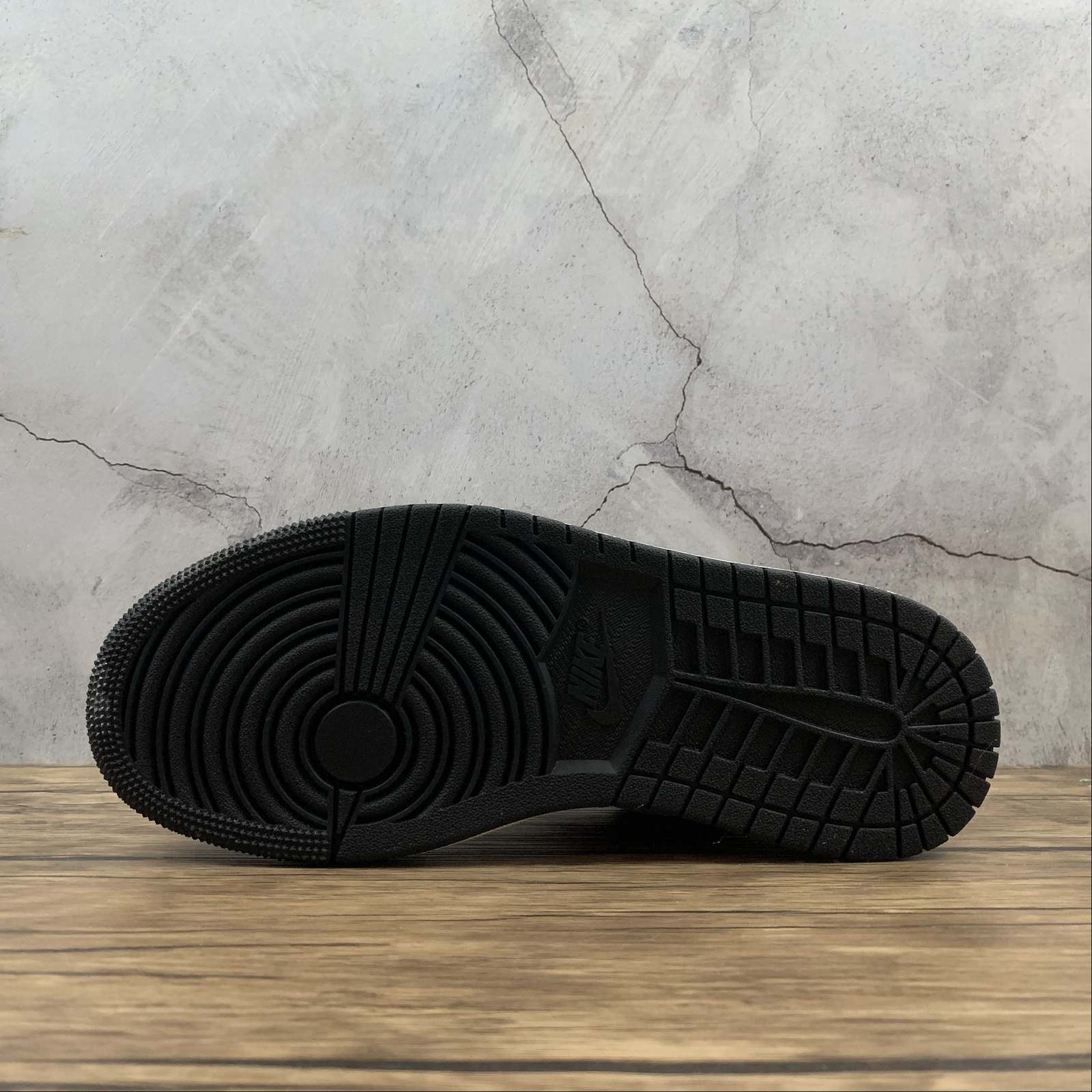 Air-Jordan-1-Low-Premium-Grey-University-Red-For-Sale-2