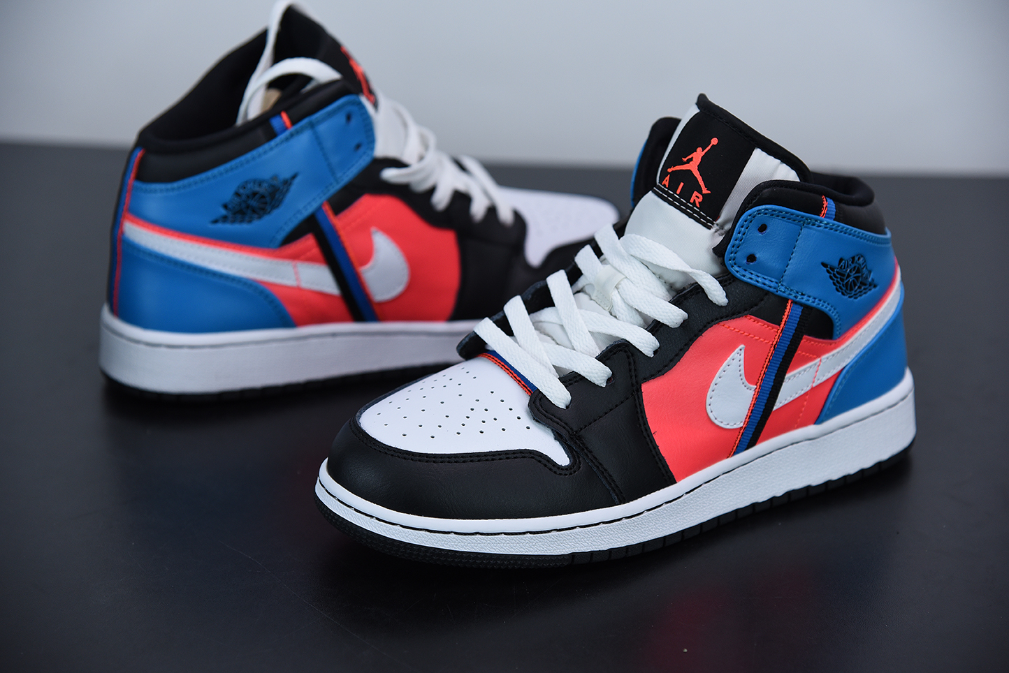 tri color jordan 1