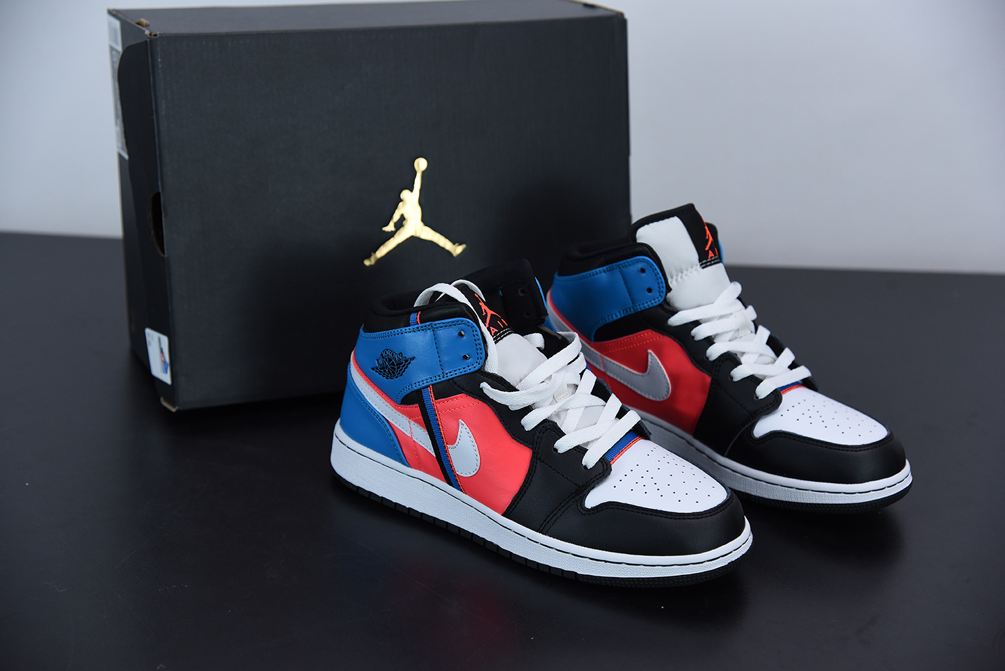 tri color jordan 1