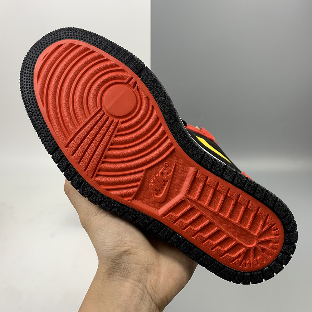 Air-Jordan-1-Zoom-Comfort-Black-Chile-Red-White-University-Gold-6