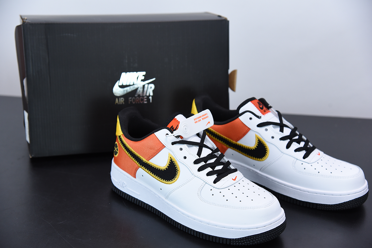 Nike-Air-Force-1-Raygun-White-Black-Orange-Flash-Amarillo