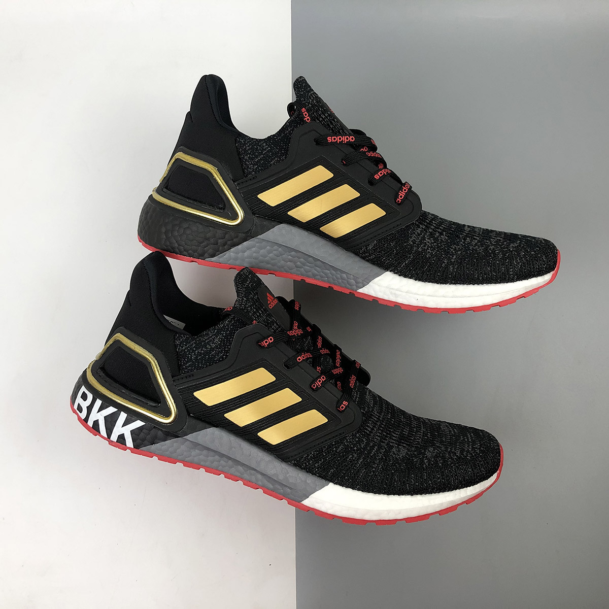 adidas-Ultra-Boost-20-Bangkok-Black-Gold-1