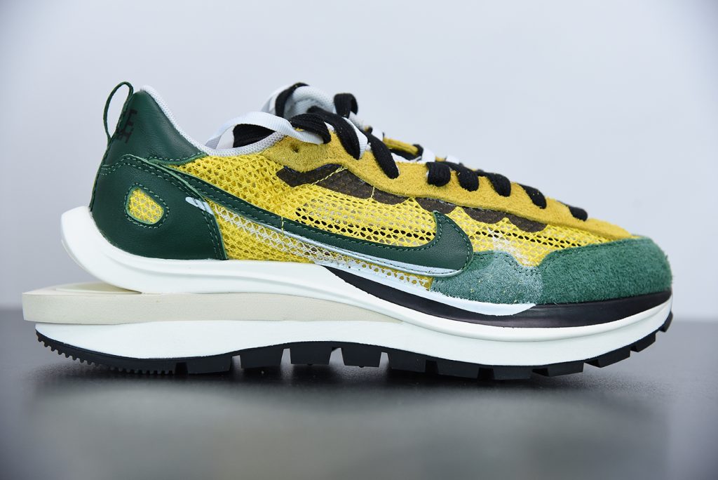 sacai nike vapor waffle tour yellow stadium green sail
