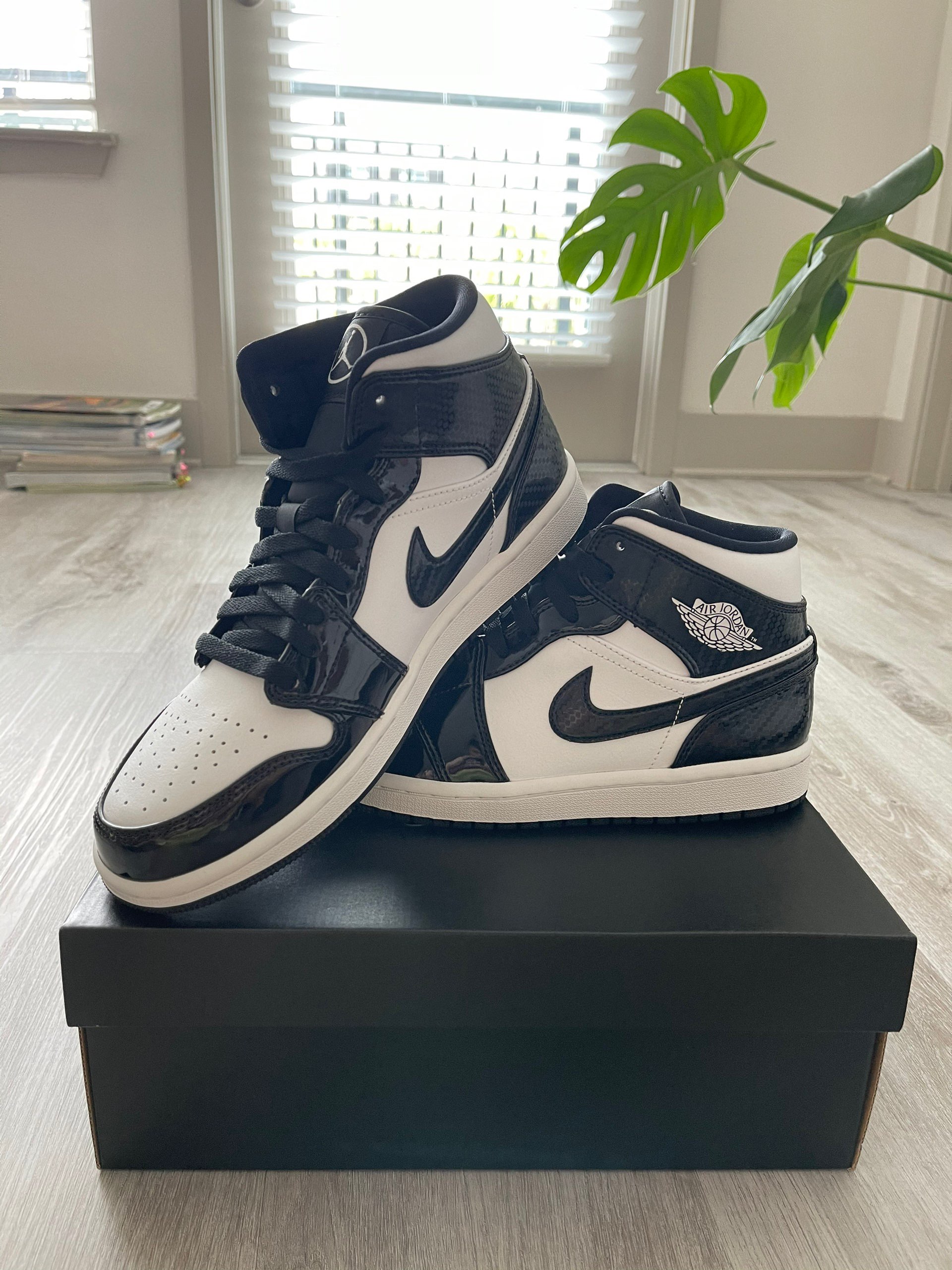 Air Jordan 1 Mid ‘All-Star’ Black/White For Sale – The Sole Line