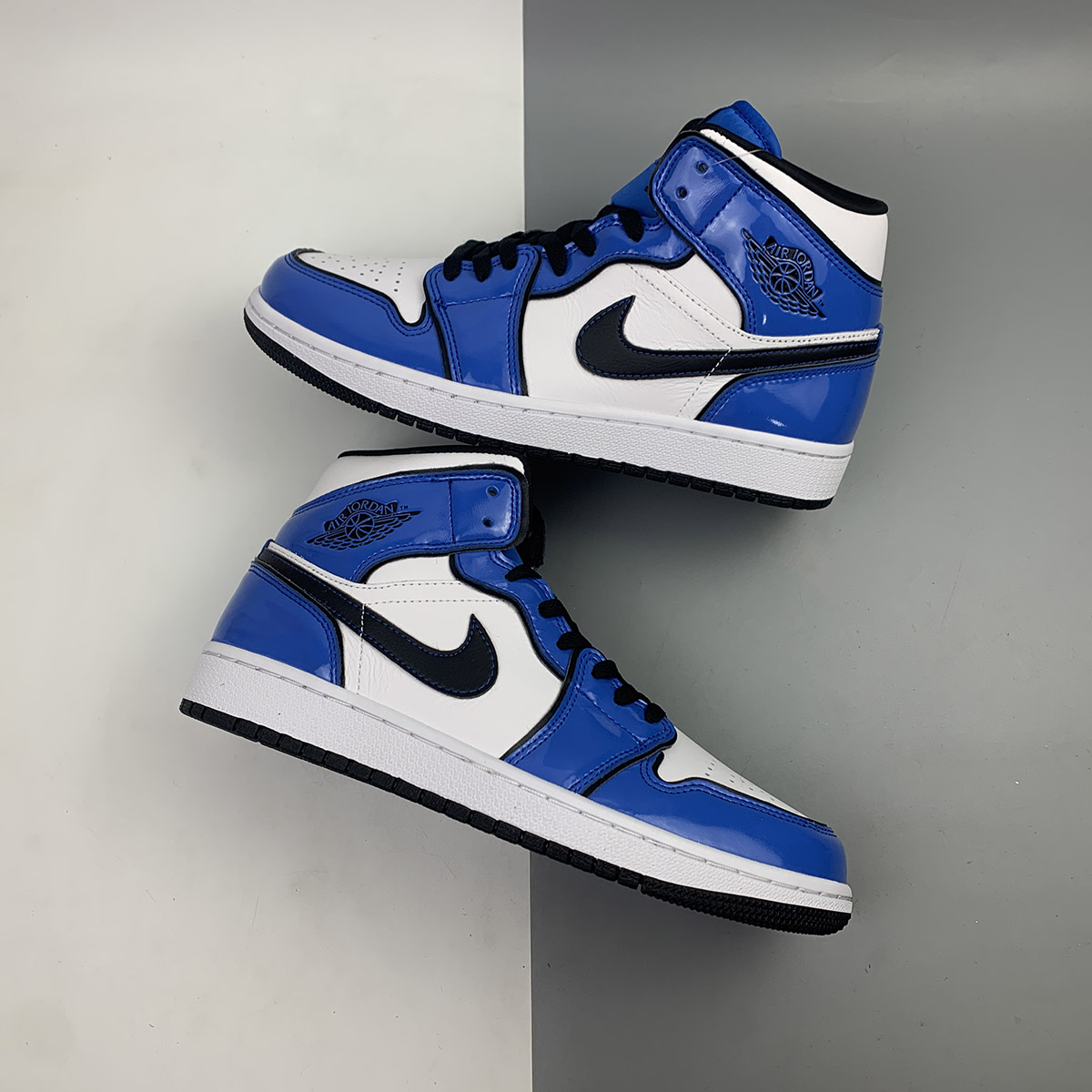 jordan 1 mid se blue white