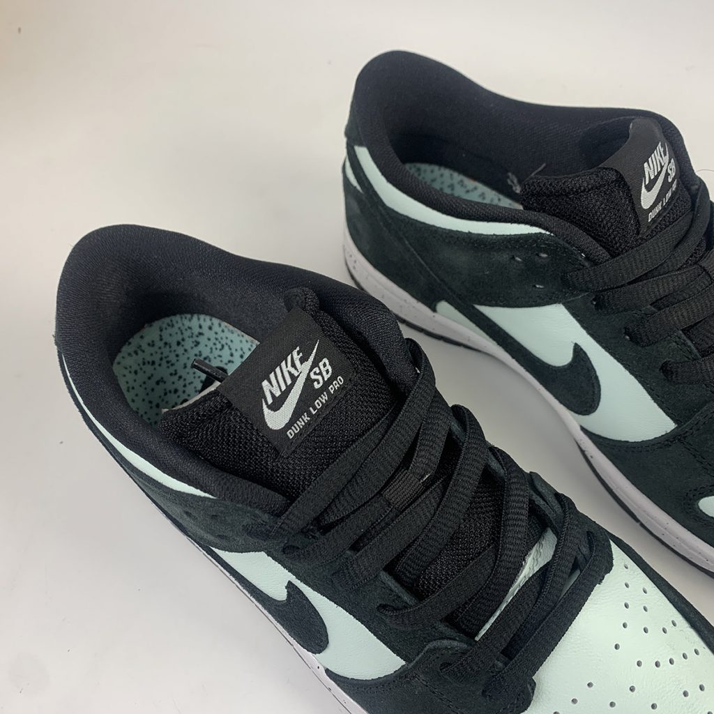 Nike SB Dunk Low Pro Shoe Classic Green / Black / White â¢ Bonkers