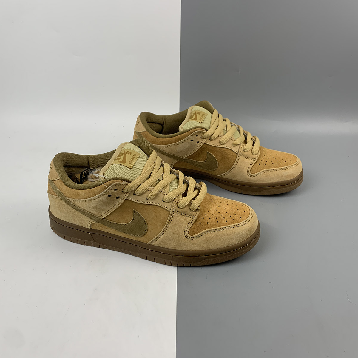 nike sb dunk low wheat