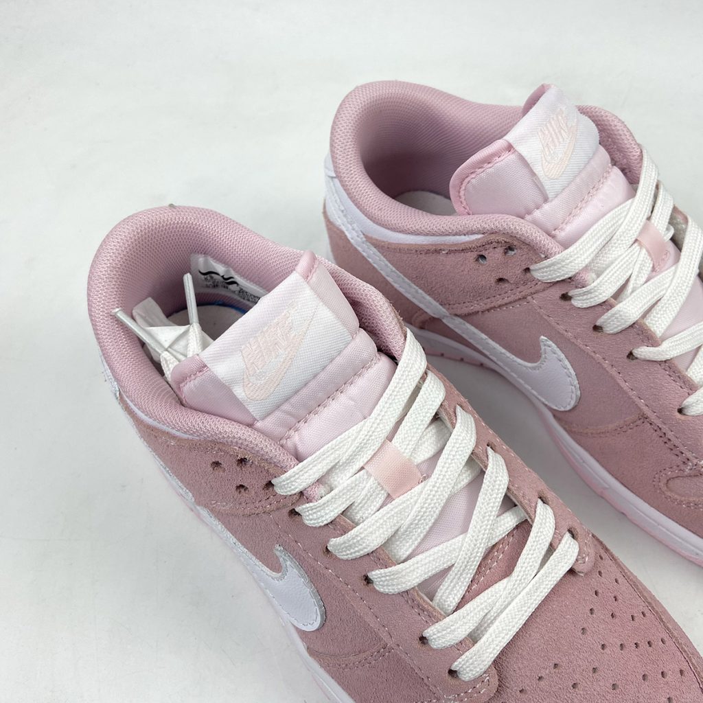 prism pink dunks