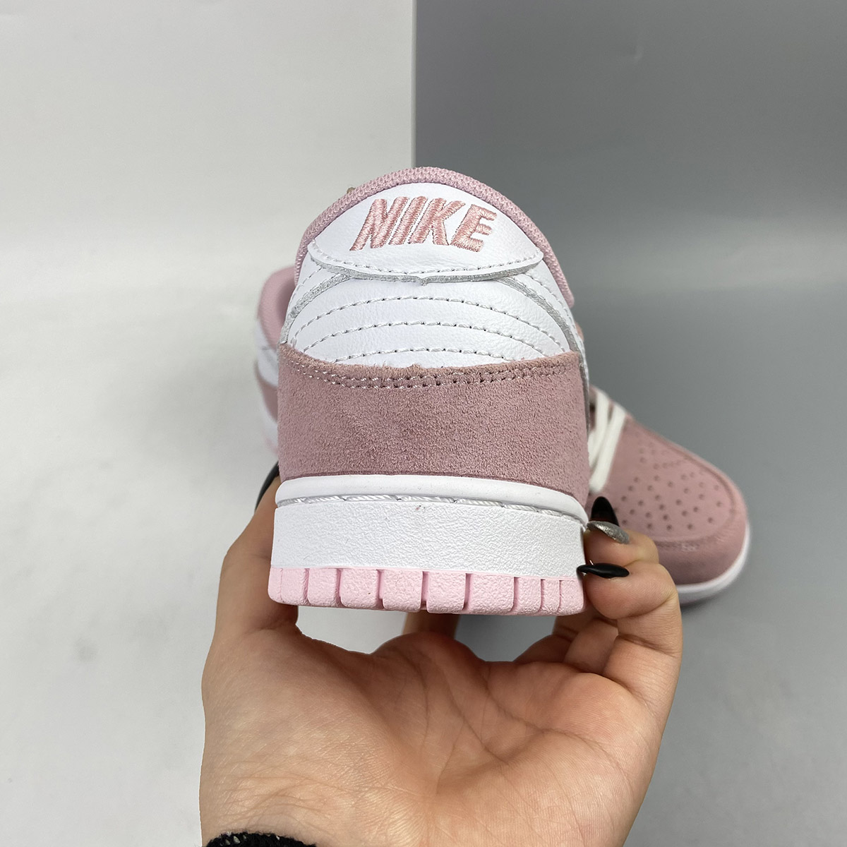prism pink dunks