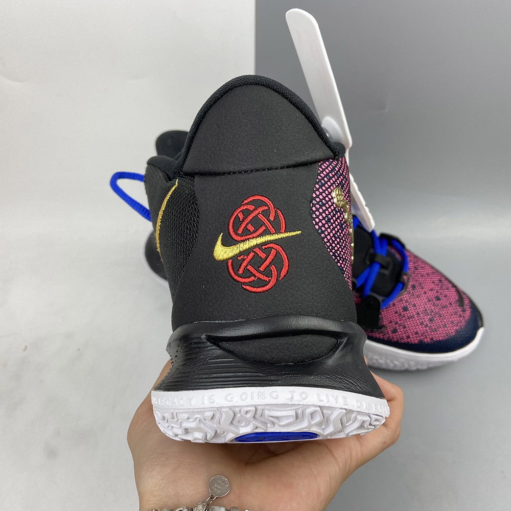 kyrie black pink