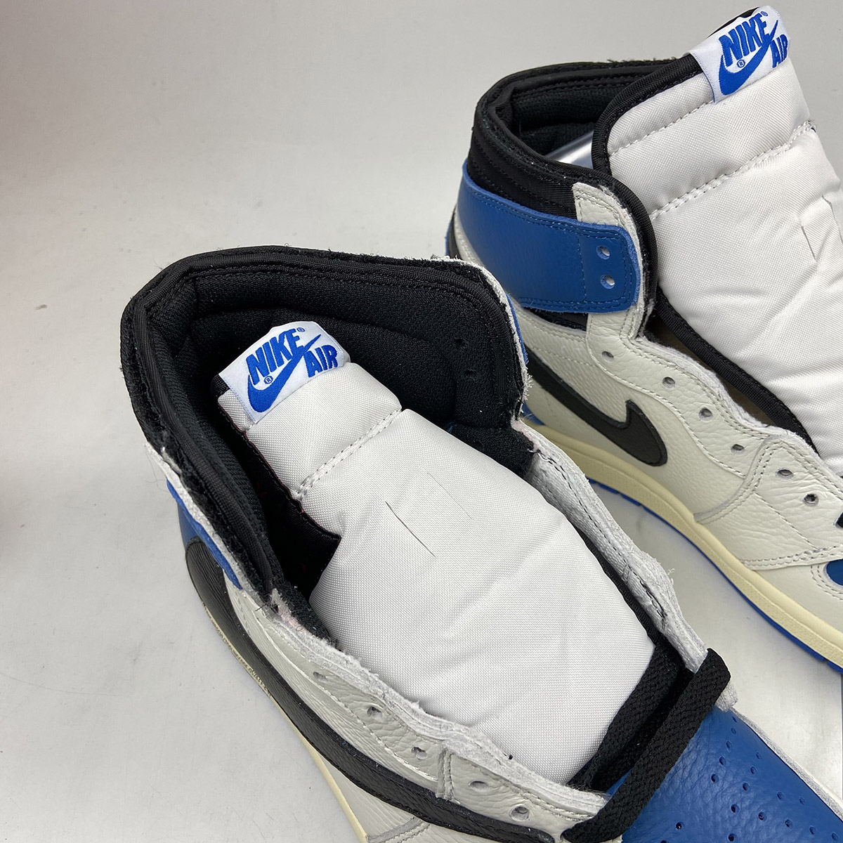 Travis-Scott-x-Fragment-x-Air-Jordan-1-High-OG-SP-Military-Blue-3