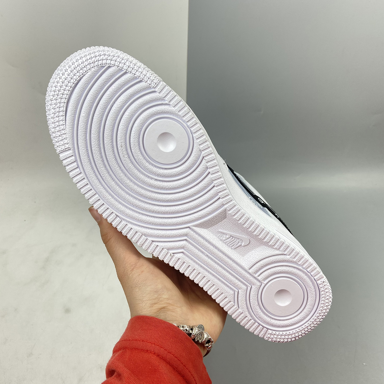 Custom-Nike-Air-Force-1-Low-White-Grey-Black-By-You-5