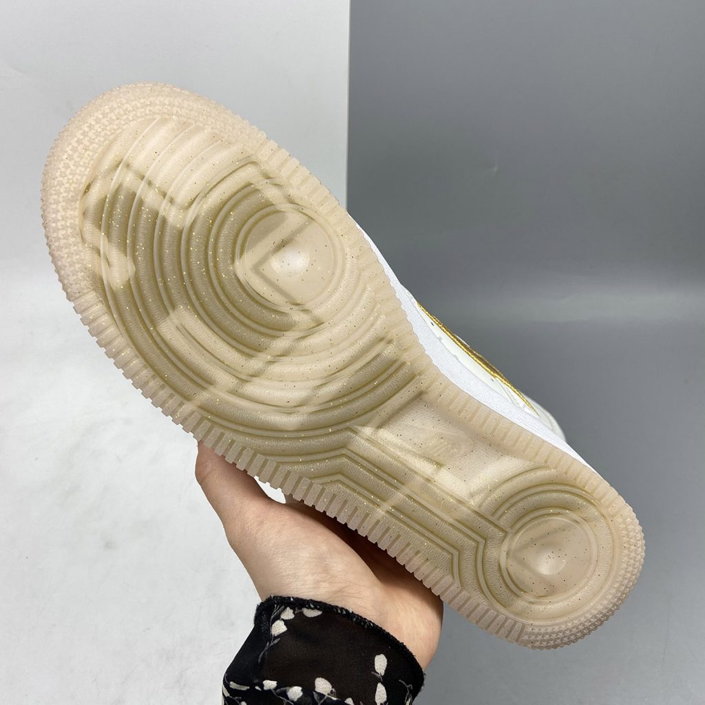 air force 1 07 lv8 metallic gold