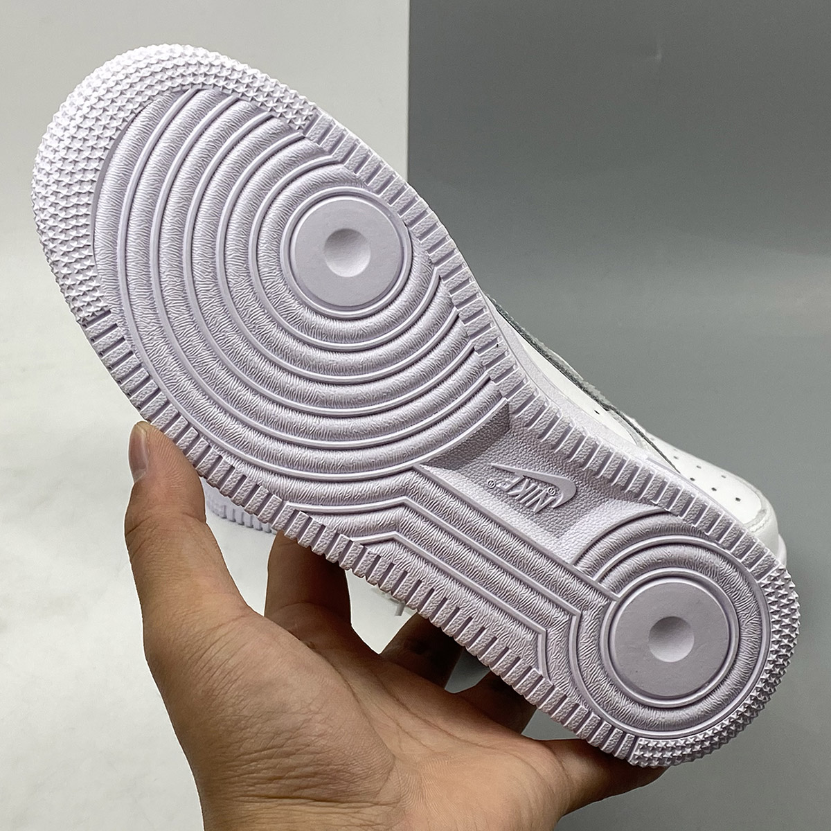 Nike-Air-Force-1-Low-White-With-Gold-Mini-Swooshes-5