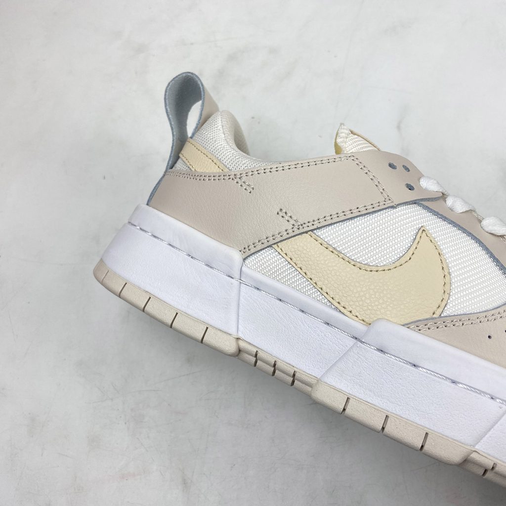 dunk low disrupt sail desert sand nike
