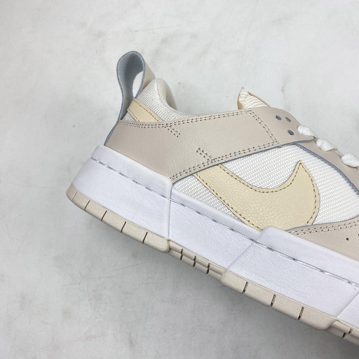 dunk low disrupt pearl
