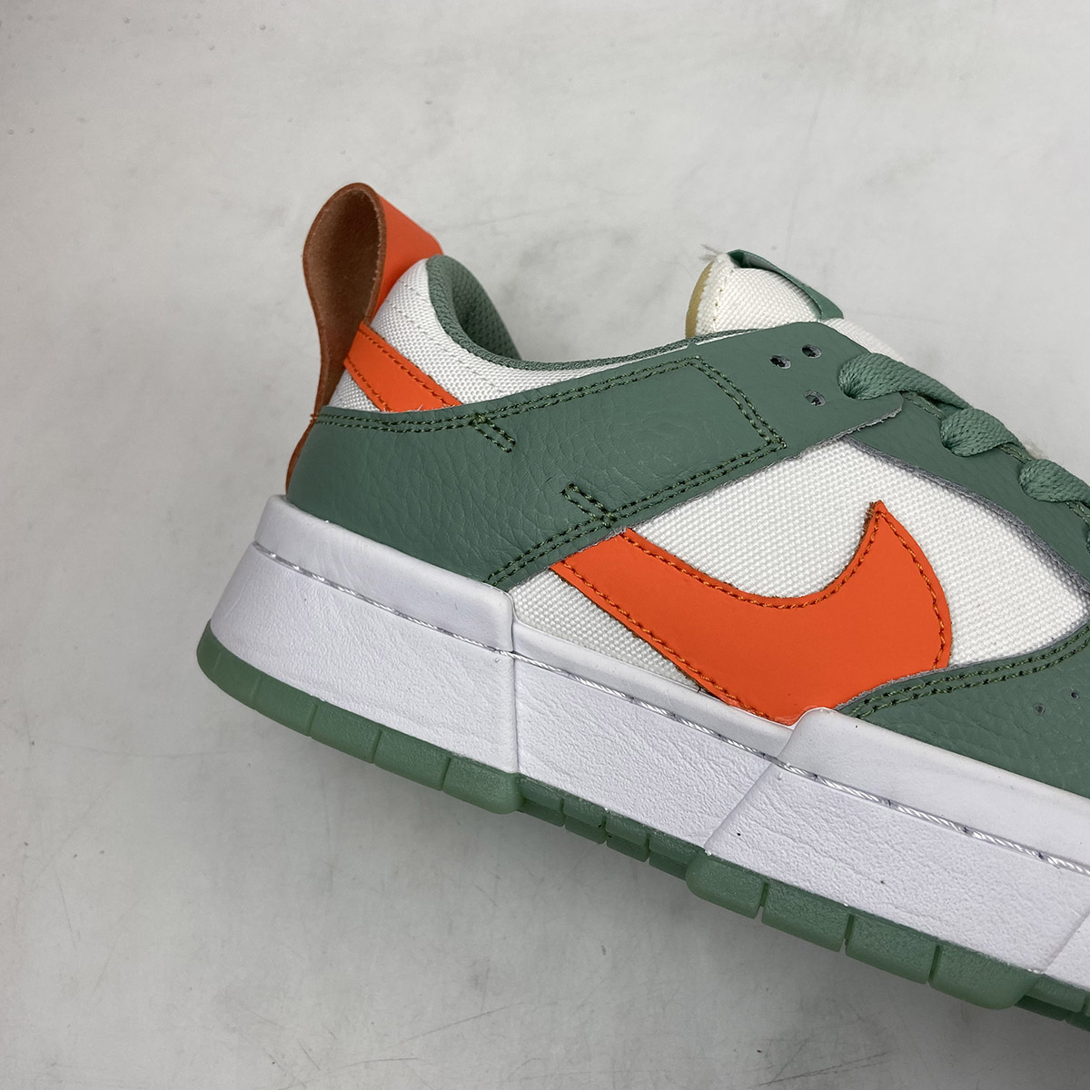 Nike-Dunk-Low-Disrupt-Sea-Glass-Hyper-Crimson-Steam-Sail-For-Sale-2