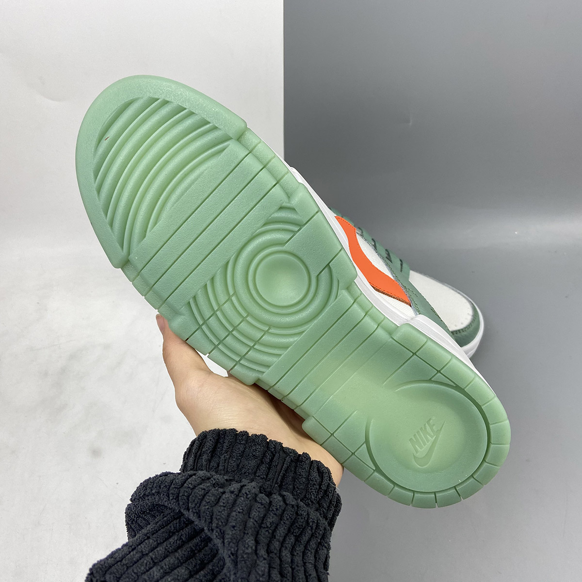 disrupt dunks sail