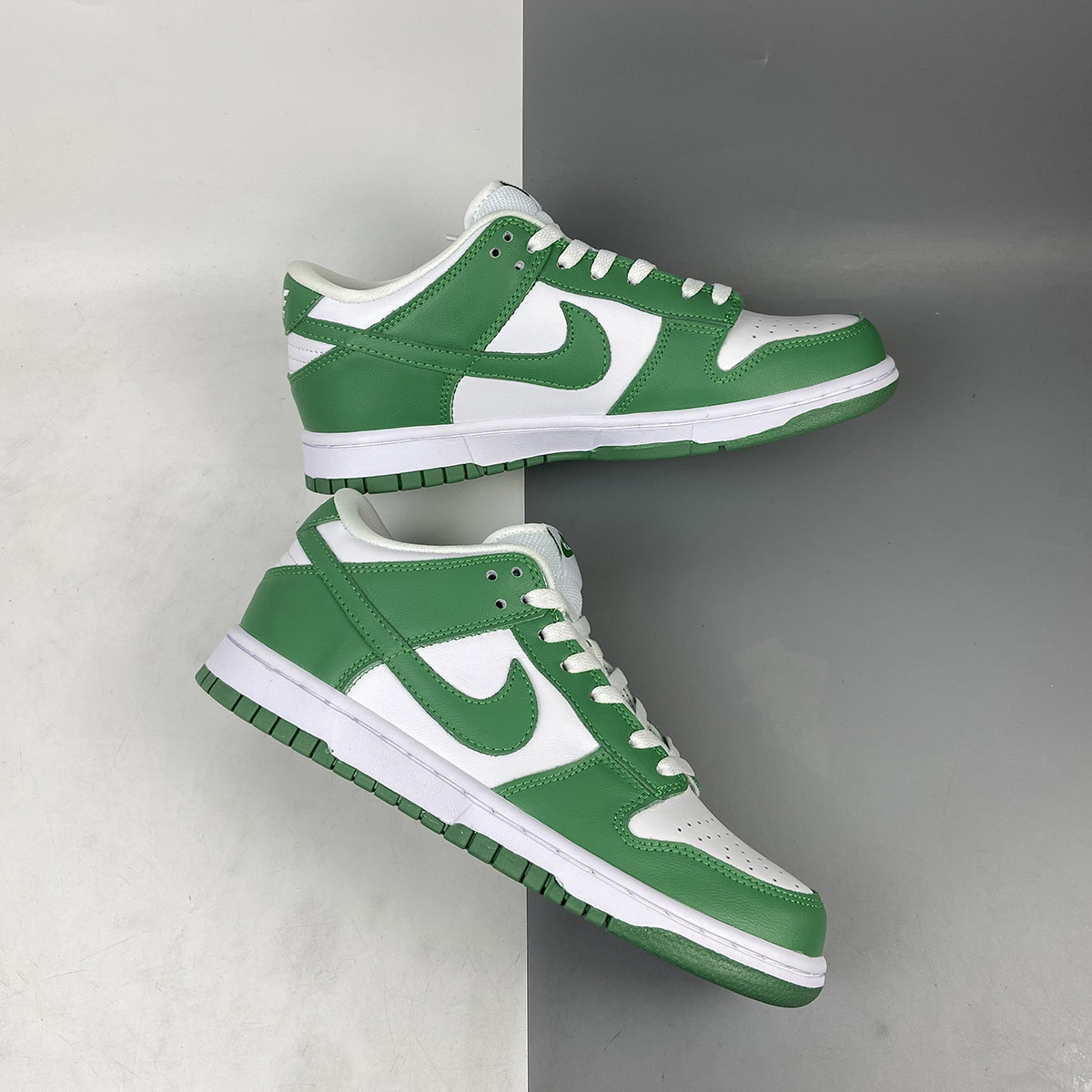 nike dunks low green and white