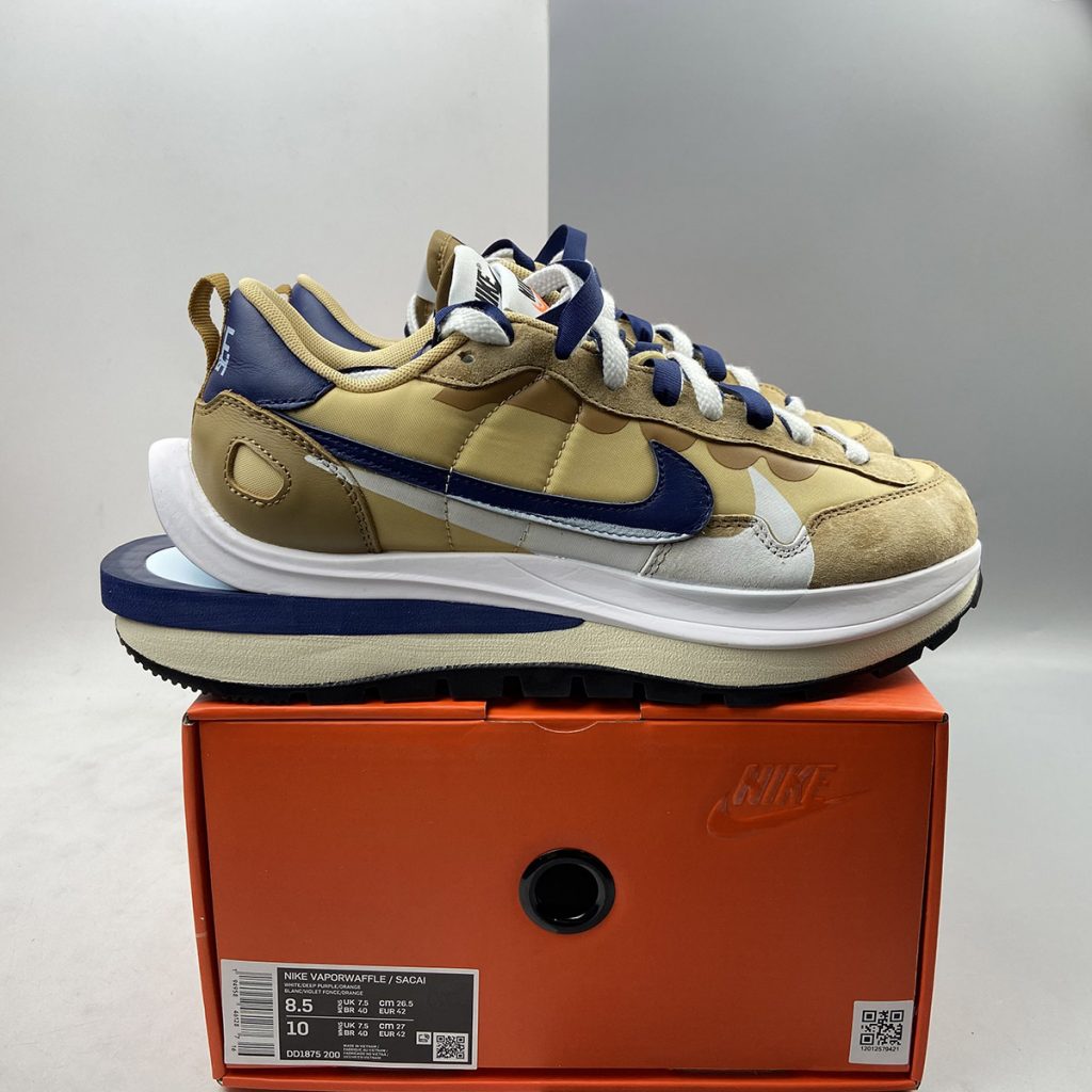 sacai nike vaporwaffle sesame