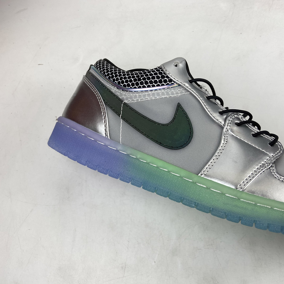 Air-Jordan-1-Low-SE-Toggle-Silver-DJ5199-109-For-Sale-2