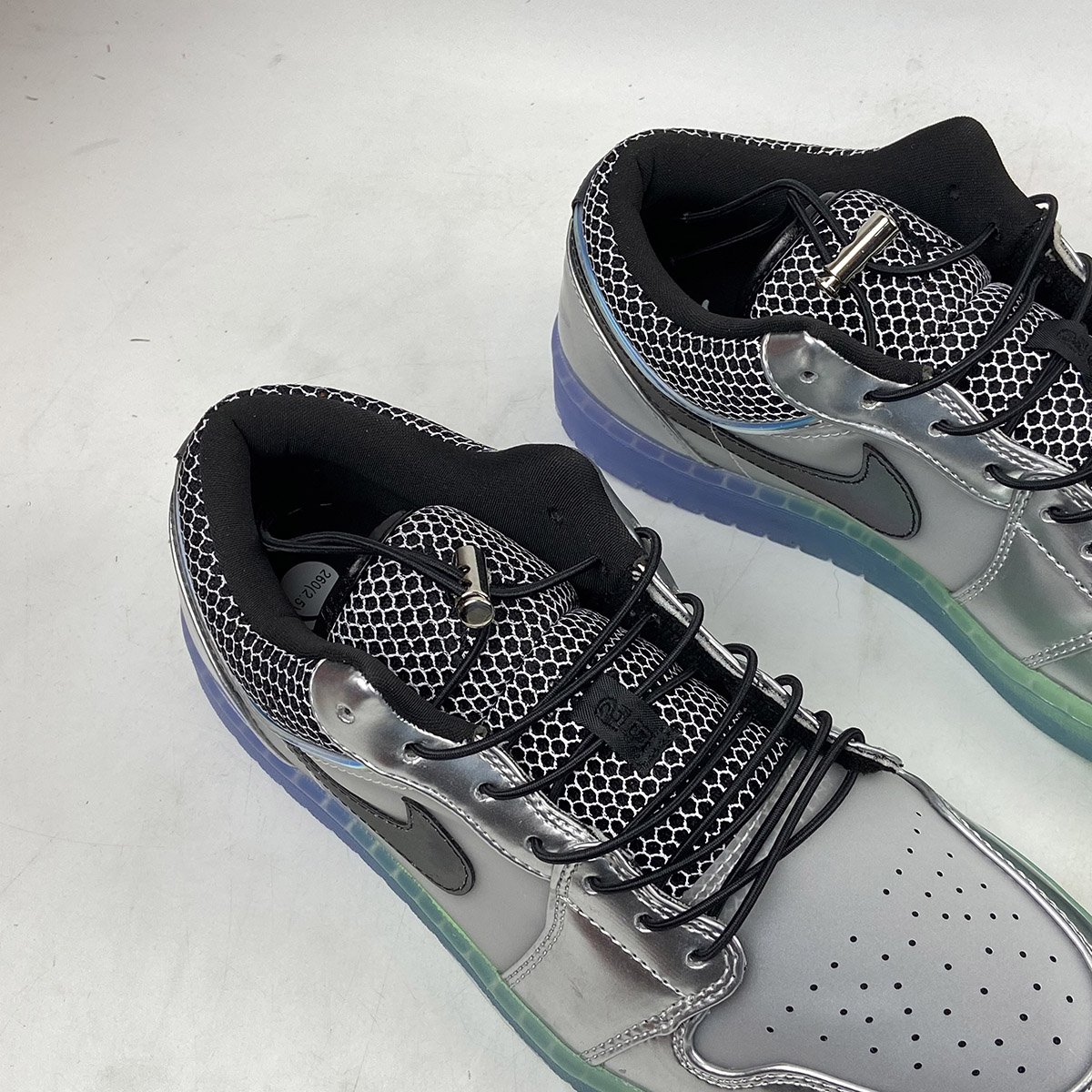 Air-Jordan-1-Low-SE-Toggle-Silver-DJ5199-109-For-Sale-3