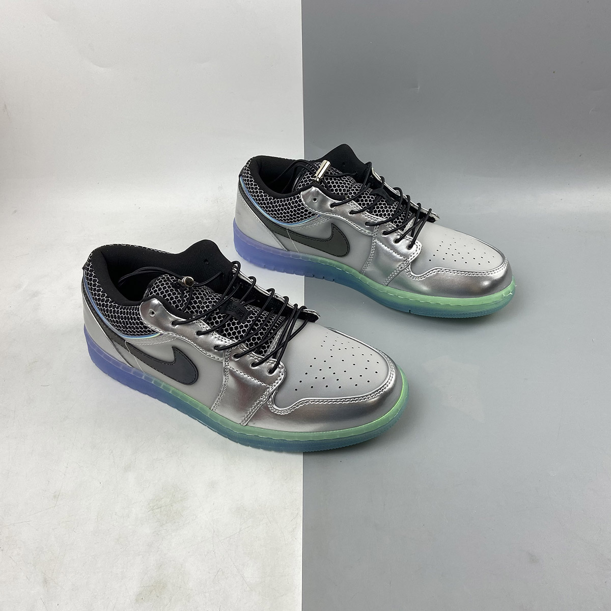 Air-Jordan-1-Low-SE-Toggle-Silver-DJ5199-109-For-Sale-6
