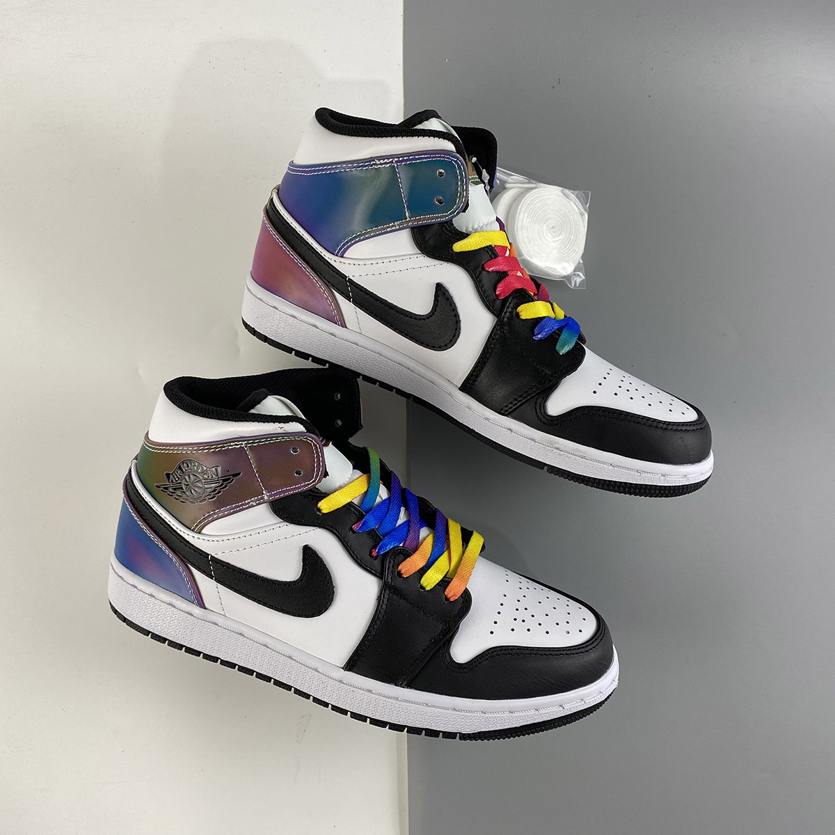 Air-Jordan-1-Mid-Heat-Sensitive-Panels-For-Sale-1