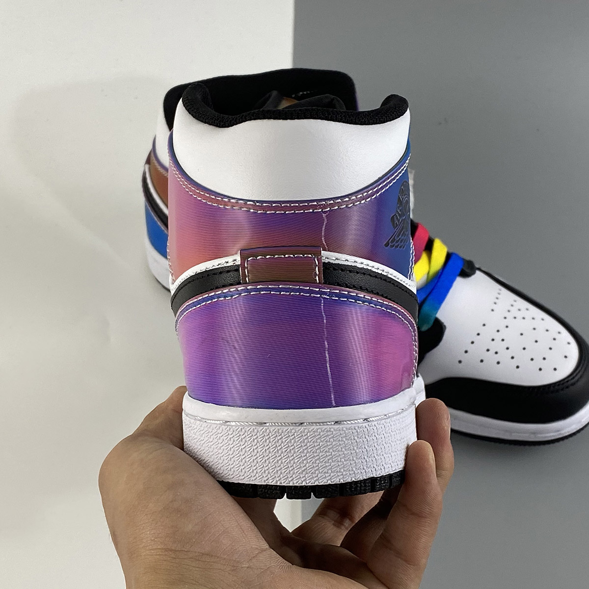 Air-Jordan-1-Mid-Heat-Sensitive-Panels-For-Sale-4