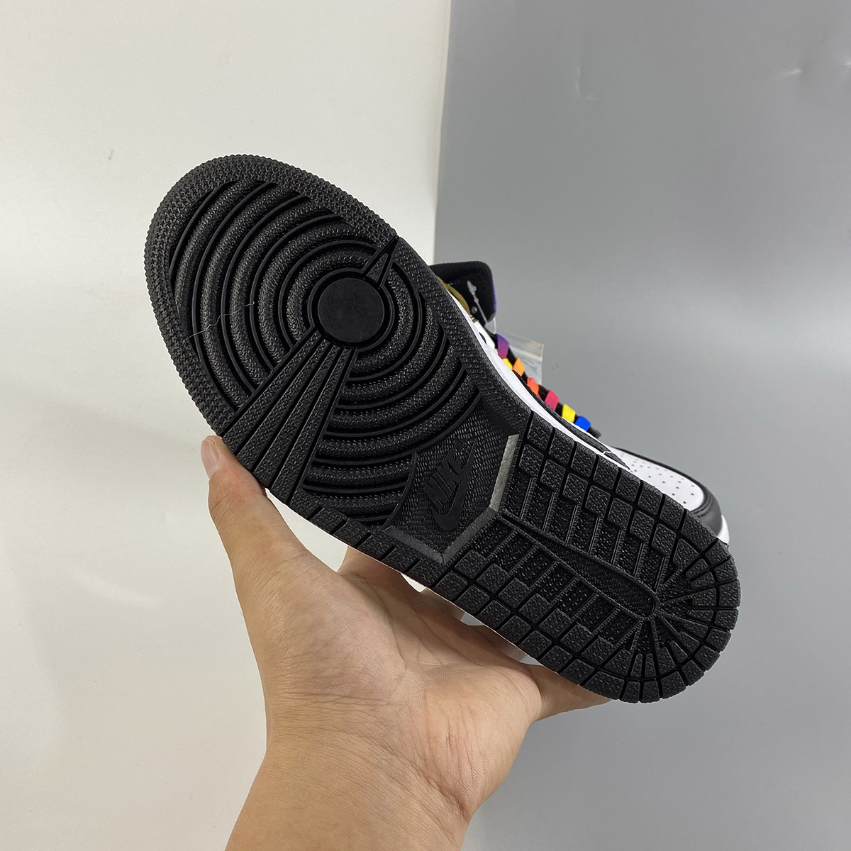 Air-Jordan-1-Mid-Heat-Sensitive-Panels-For-Sale-5