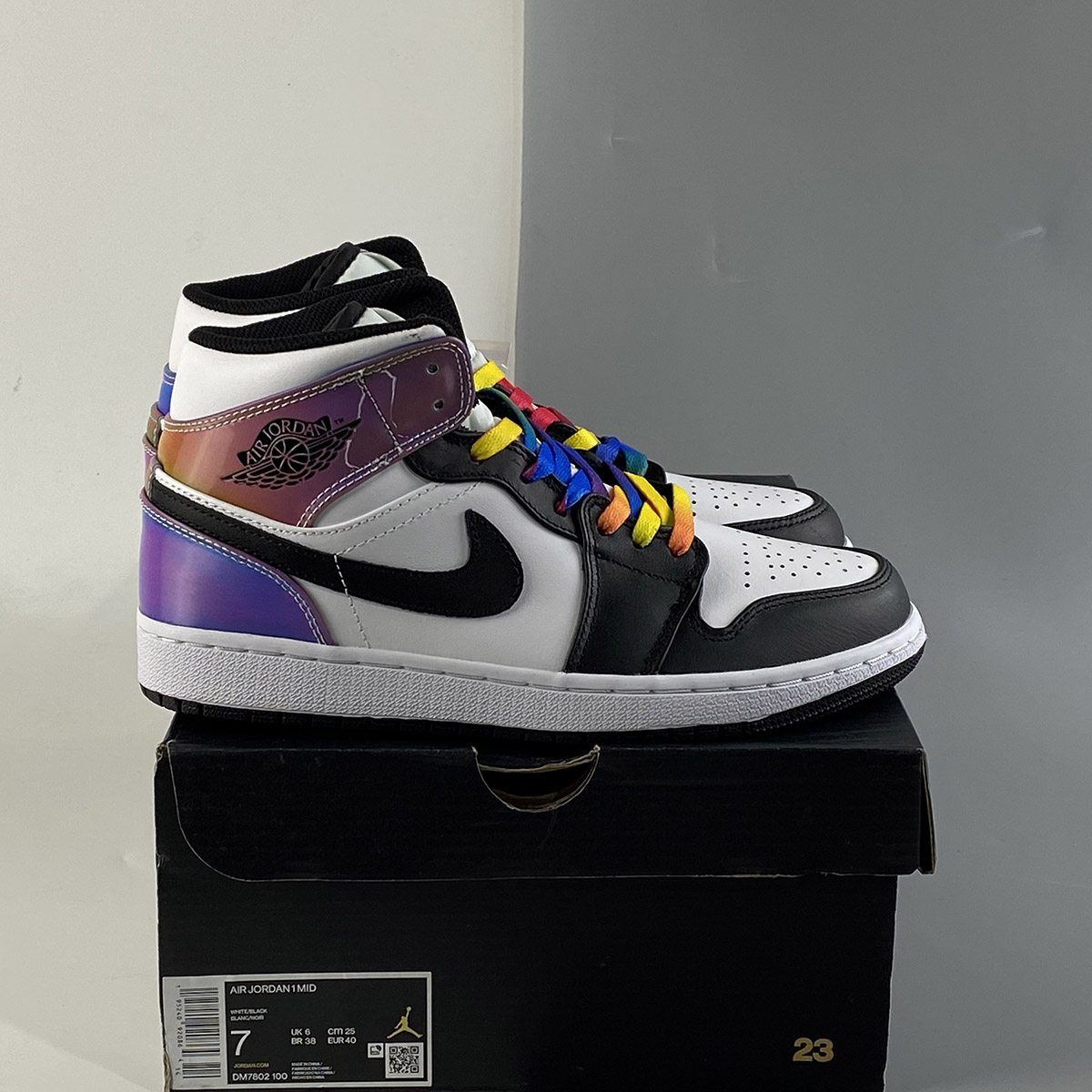 Air-Jordan-1-Mid-Heat-Sensitive-Panels-For-Sale-7