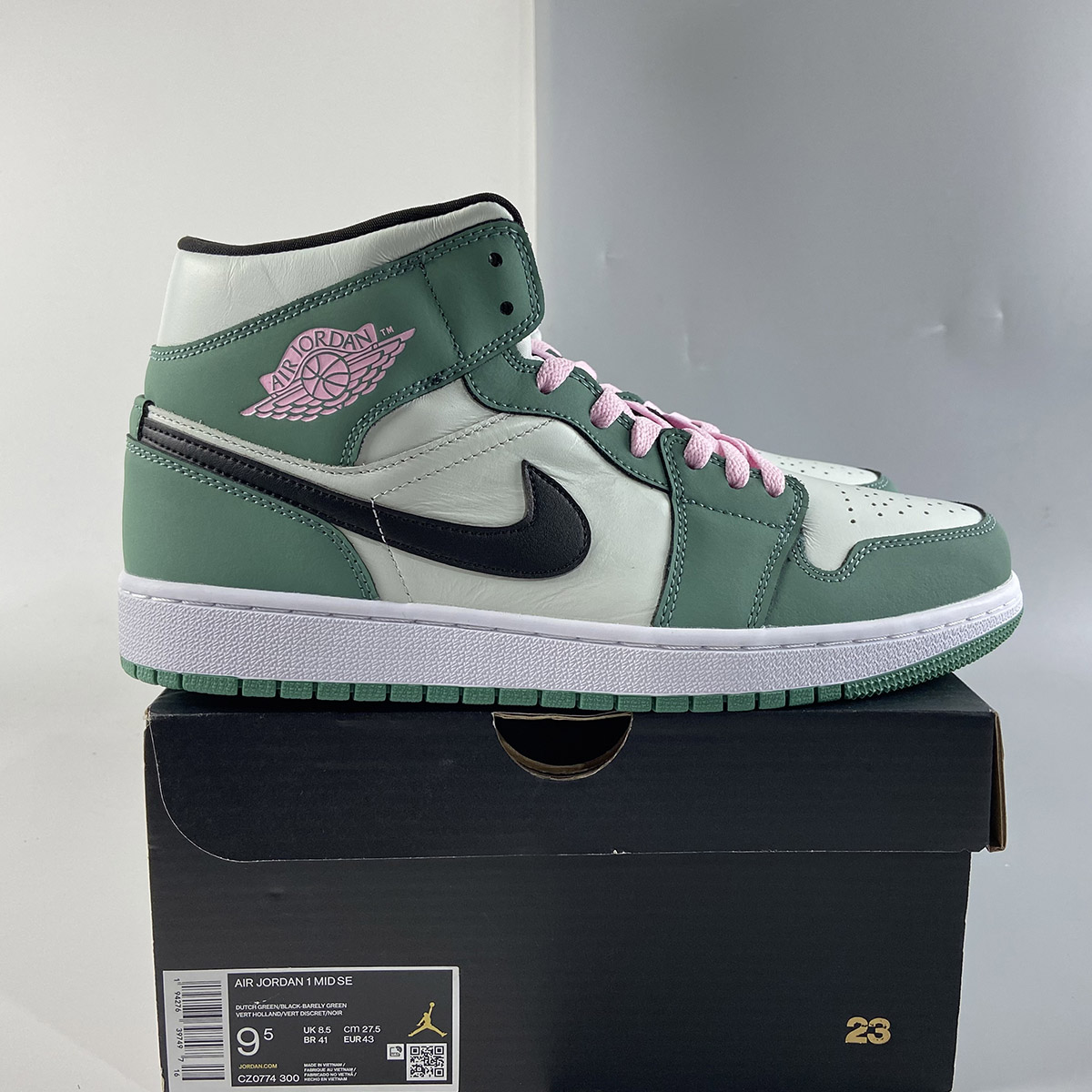 Air-Jordan-1-Mid-SE-Dutch-Green-Black-Barely-Green-For-Sale-7