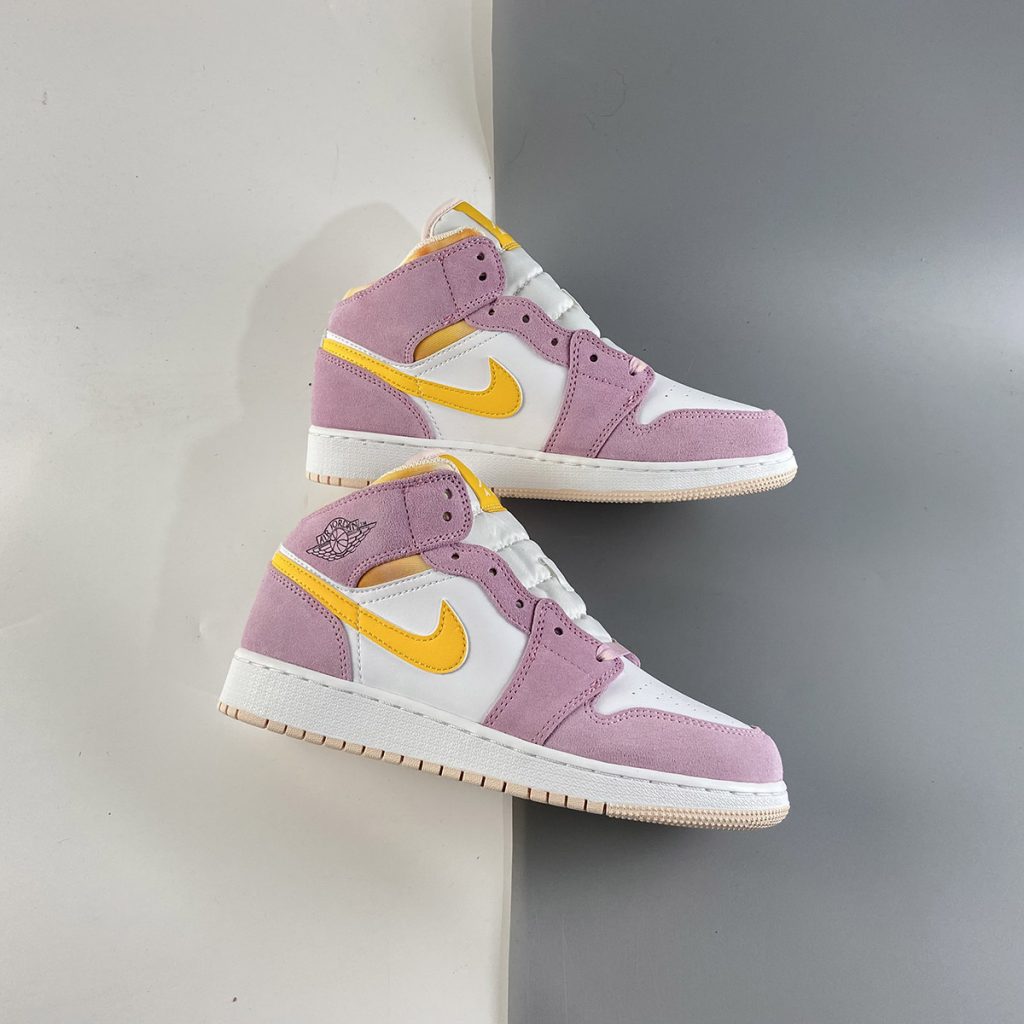 pink and gold air jordan 1