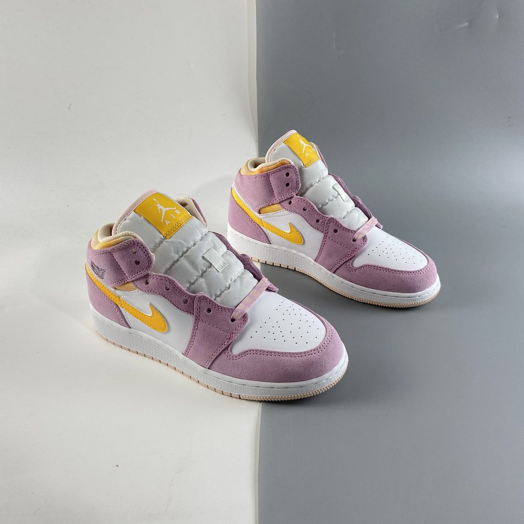pink and gold air jordan 1