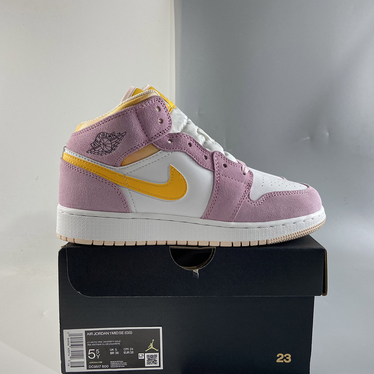 Air-Jordan-1-Mid-SE-GS-Light-Arctic-Pink-University-Gold-White-For-Sale-7