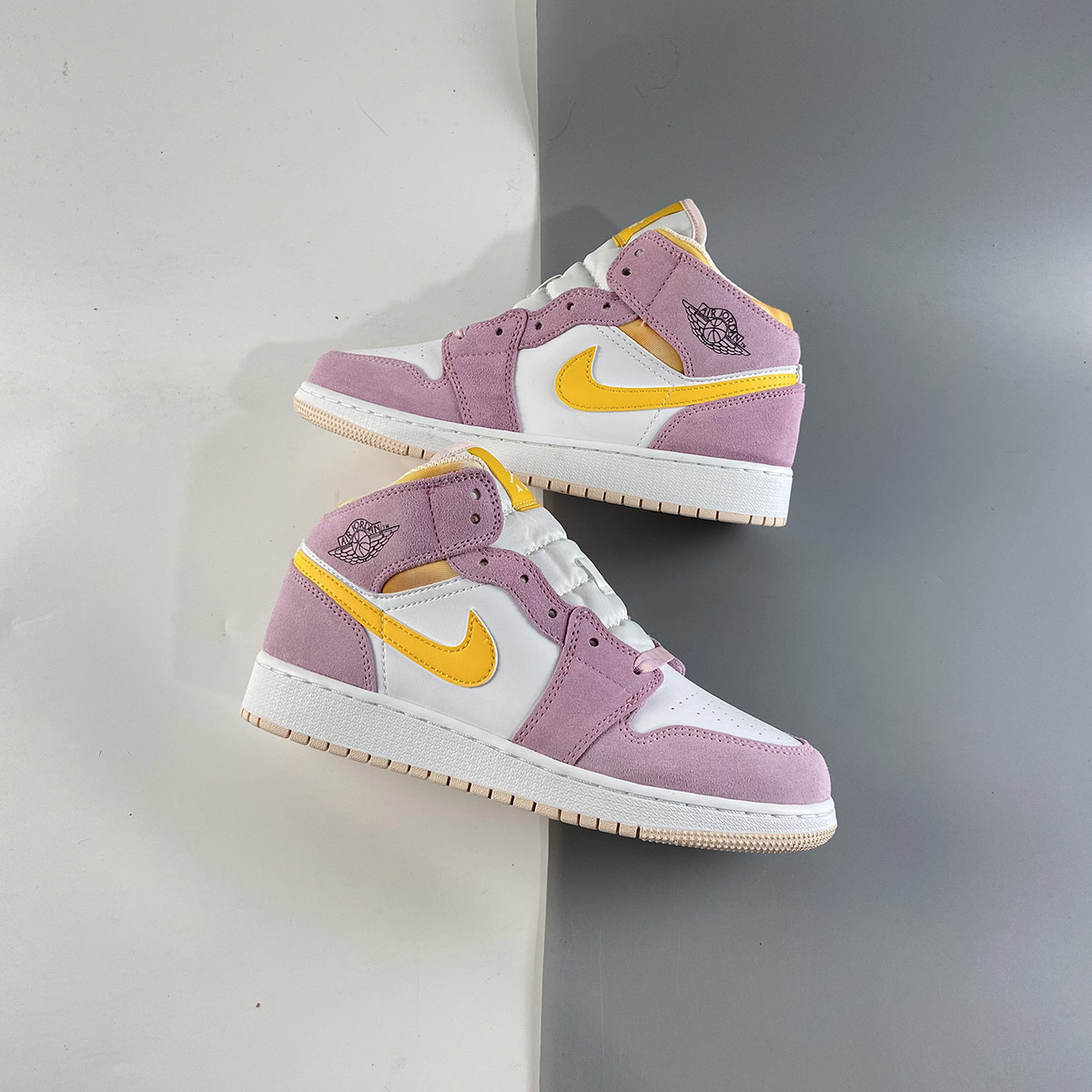 Air-Jordan-1-Mid-SE-GS-Light-Arctic-Pink-University-Gold-White-For-Sale