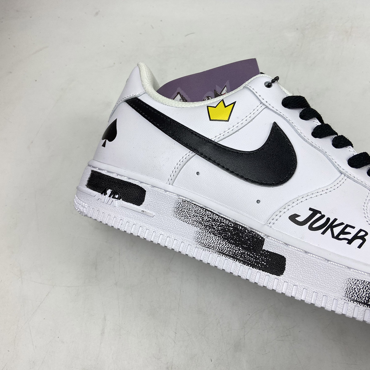 Custom-Nike-Air-Force-1-Low-White-Black-By-You-2