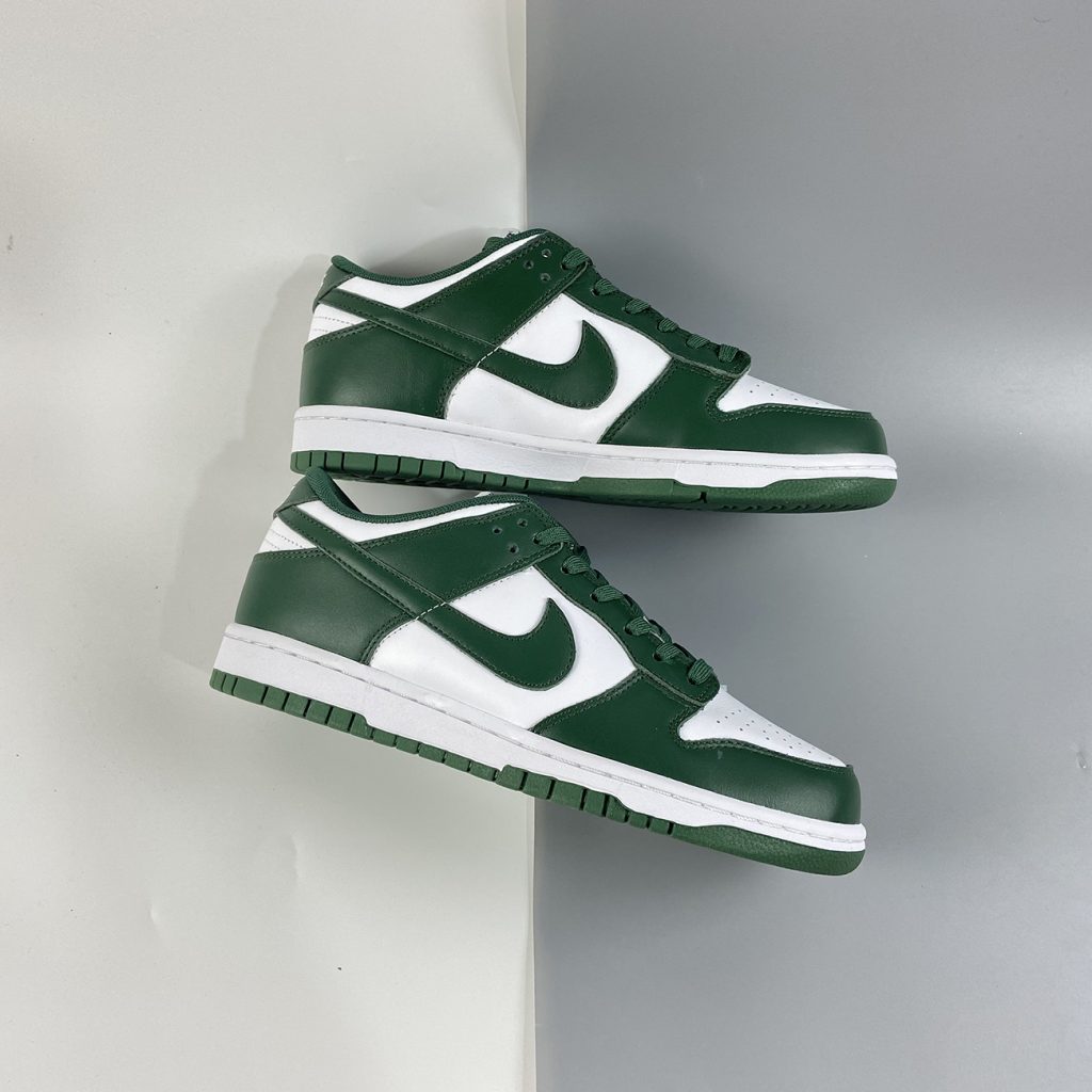 nike dunks green orange