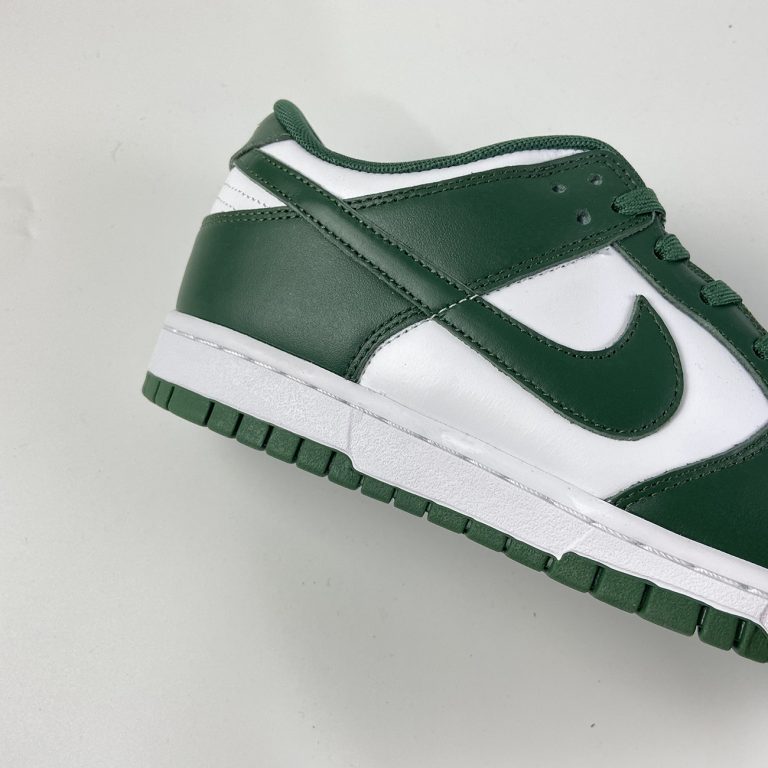 nike dunks green orange